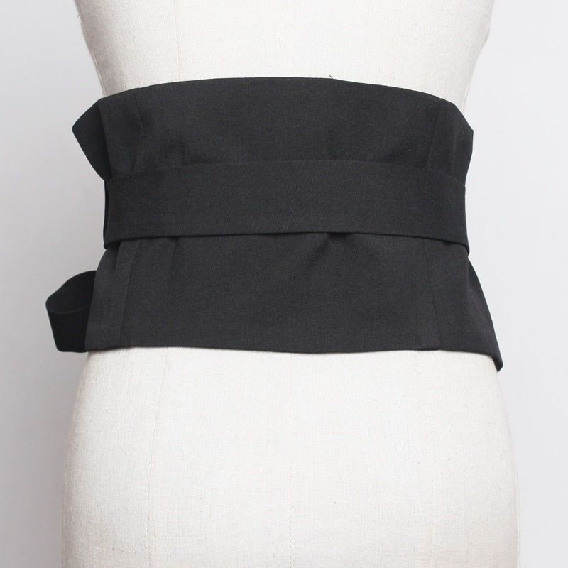 [EAM] Black Cloth Asymmetrical Bow Bandage Wide Belt Personality Women New Fashion Tide All-match Spring Autumn 2022 1A778