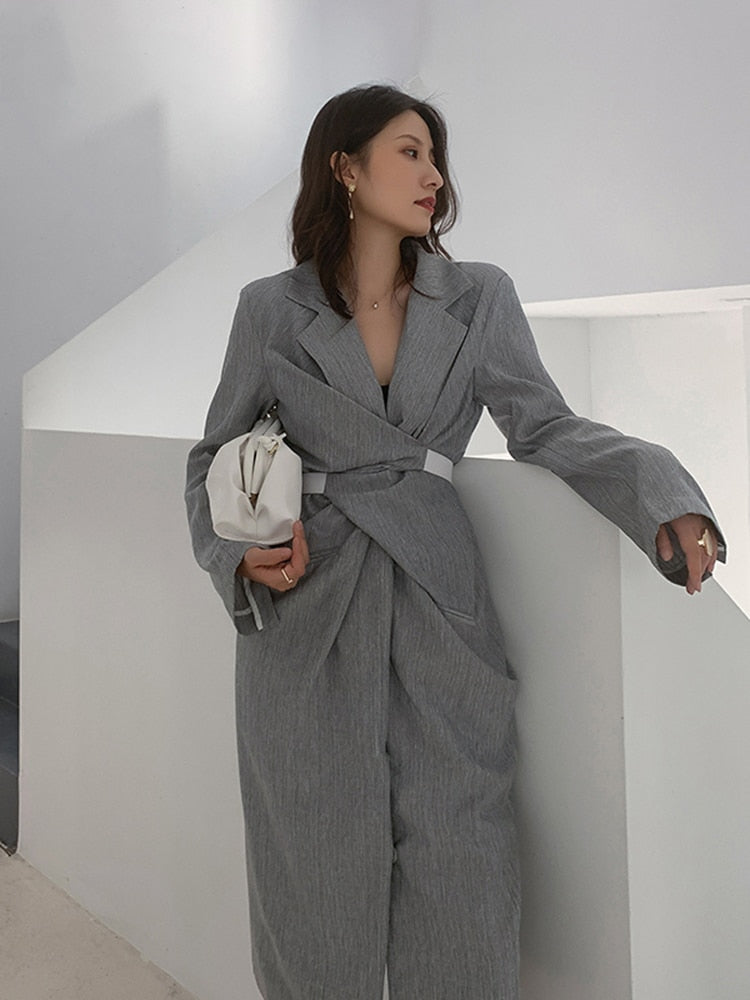 [EAM] Women Gray Pleated Knot Long Elegant Dress New V-collar Long Sleeve Loose Fit Fashion Tide Spring Summer 2022 1W485