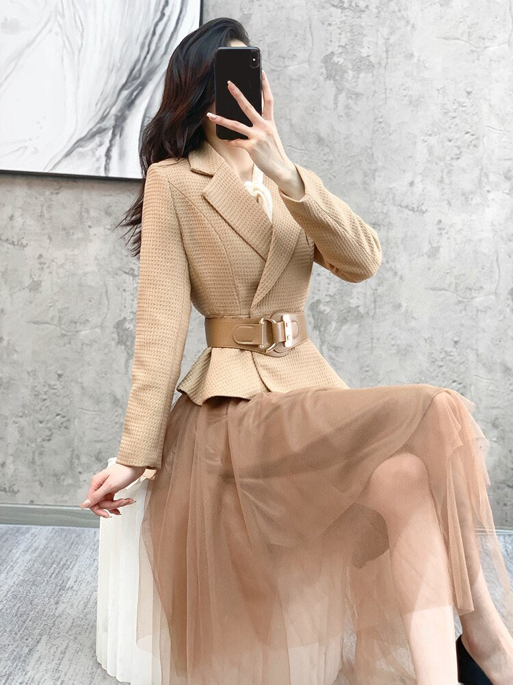 Long Sleeve Top with High Waist Mesh Skirt / Elegant Set of two pieces for women.