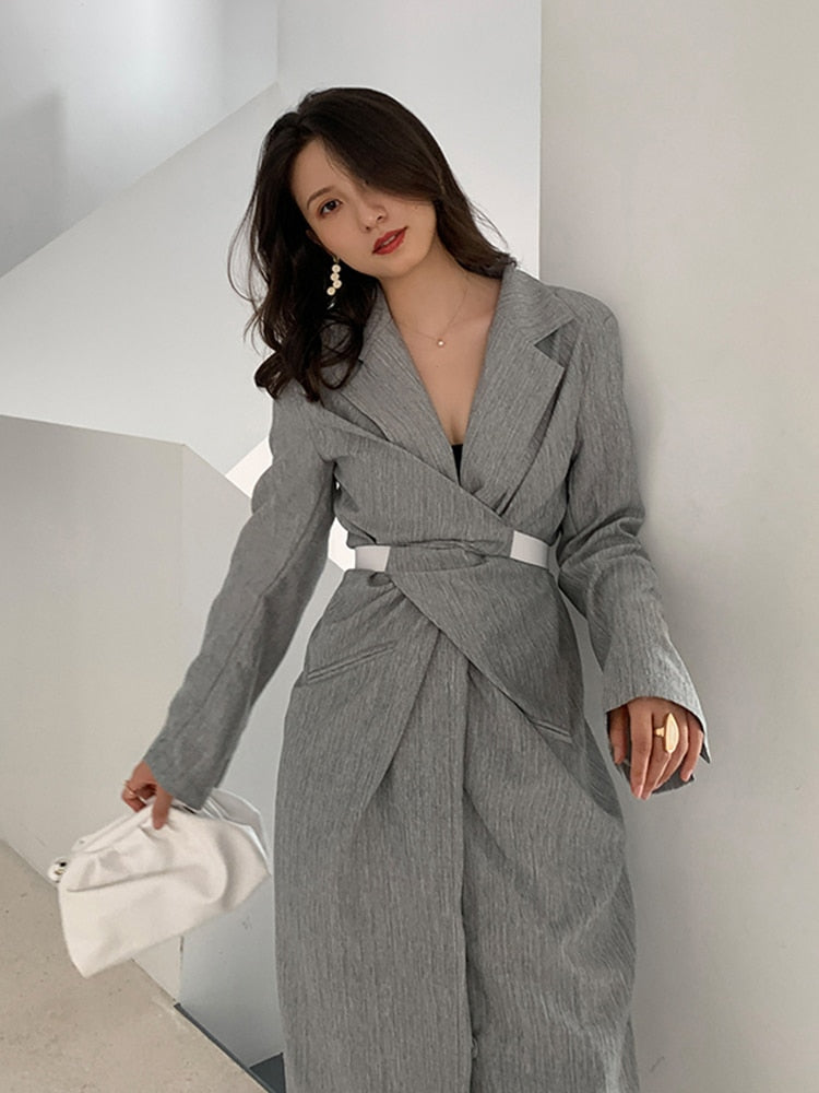 [EAM] Women Gray Pleated Knot Long Elegant Dress New V-collar Long Sleeve Loose Fit Fashion Tide Spring Summer 2022 1W485